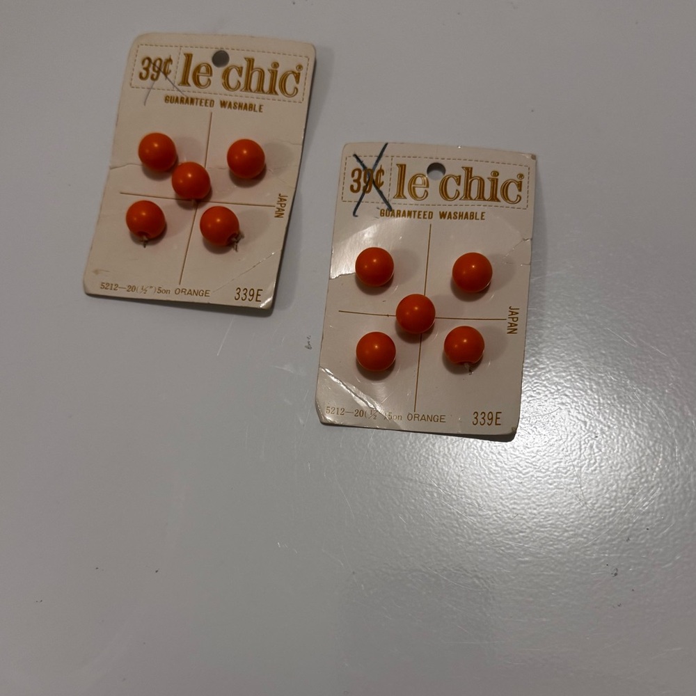 Vintage Buttons (2 Cards):  Orange